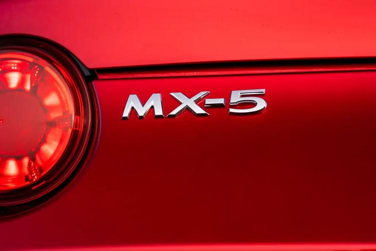 Mazda Mx-5 Rf Convertible 2.0 [184] 2dr